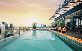 Kin Hotel Thi Sach Edition